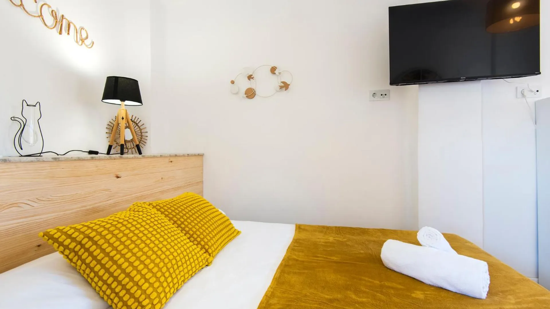 New For Couples Malaga Center Tour Apartment