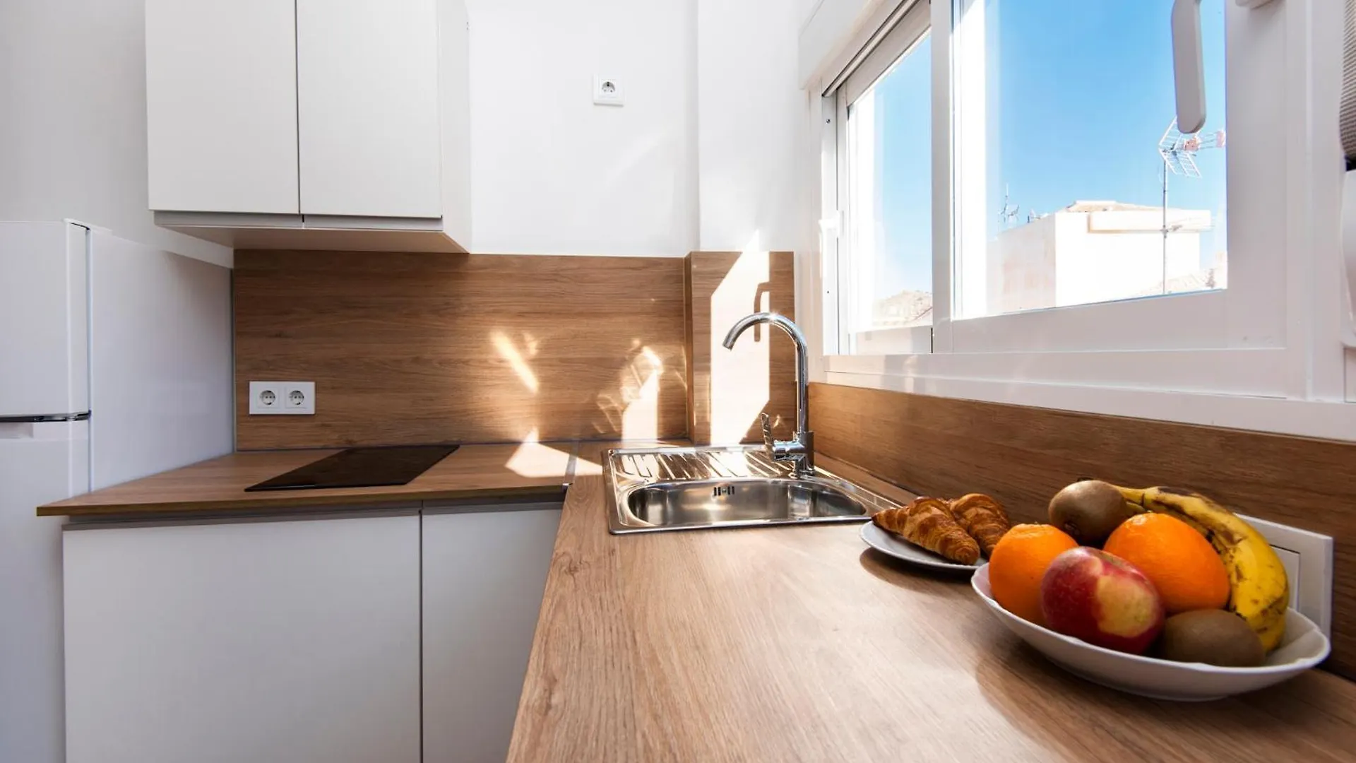 New For Couples Malaga Center Tour Apartment