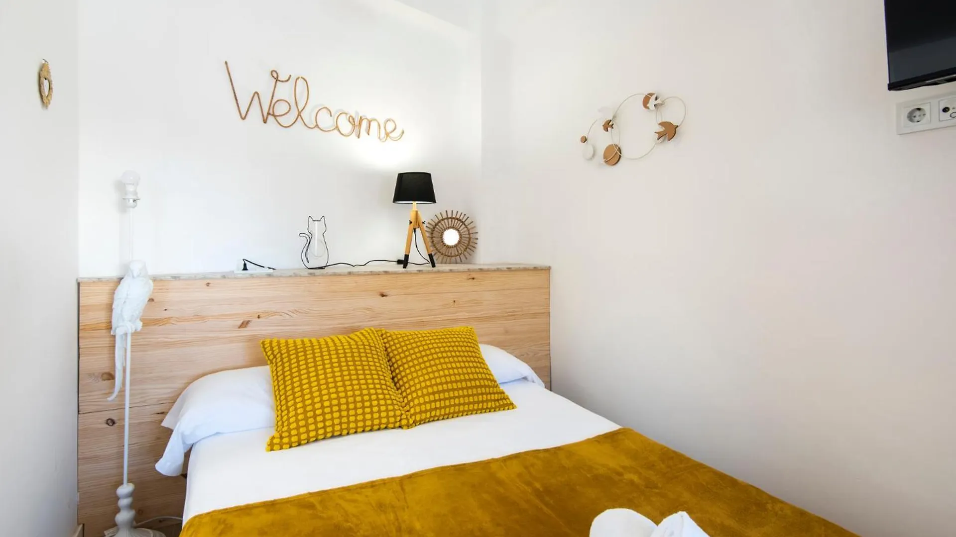 New For Couples Malaga Center Tour Apartment